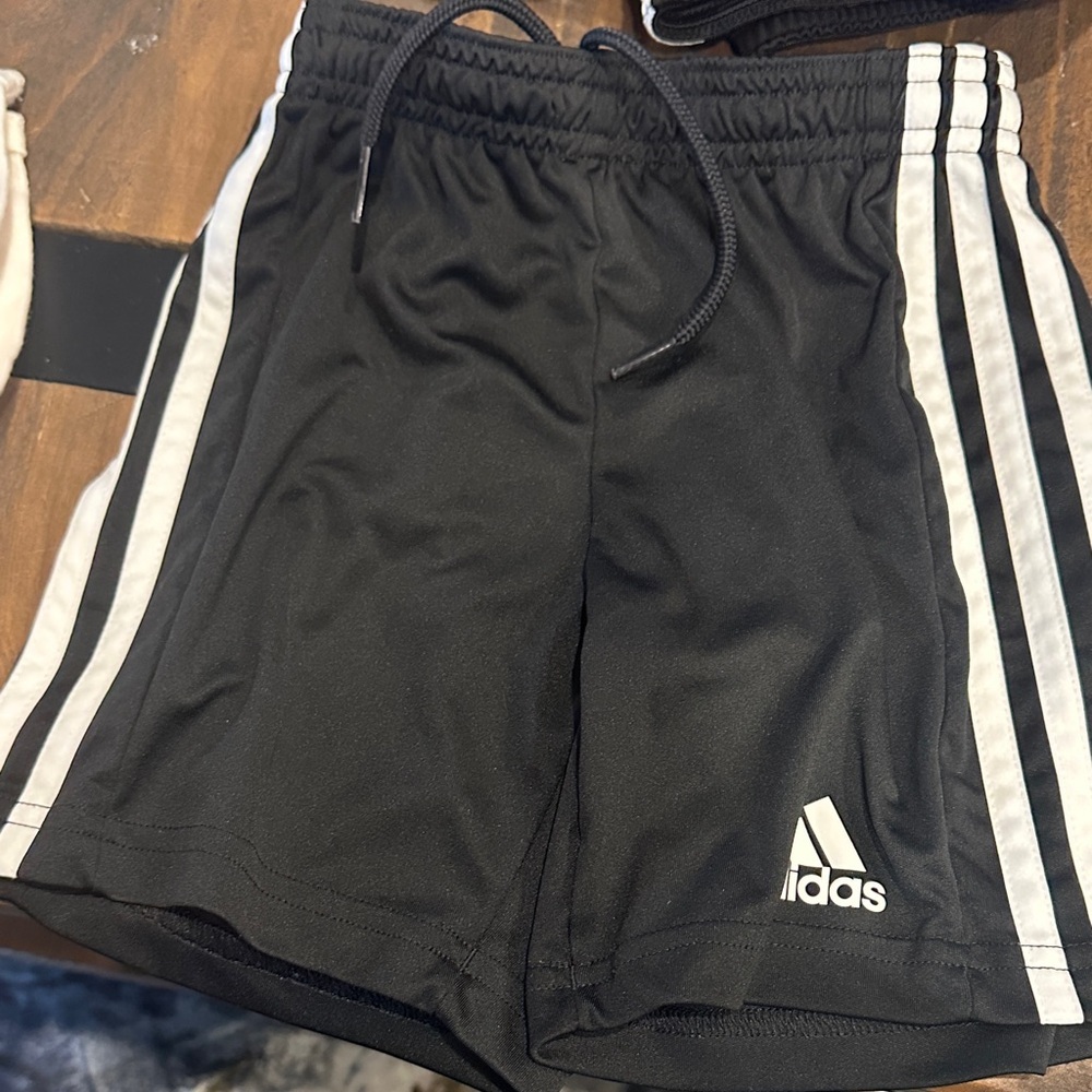 adidas Boys Black Athletic Shorts size 5